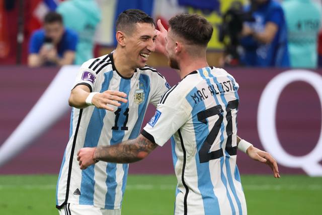 秘鲁翻盘塞维利亚,迪马利亚送出助攻 秘鲁翻盘塞维利亚,迪马利亚送出助攻