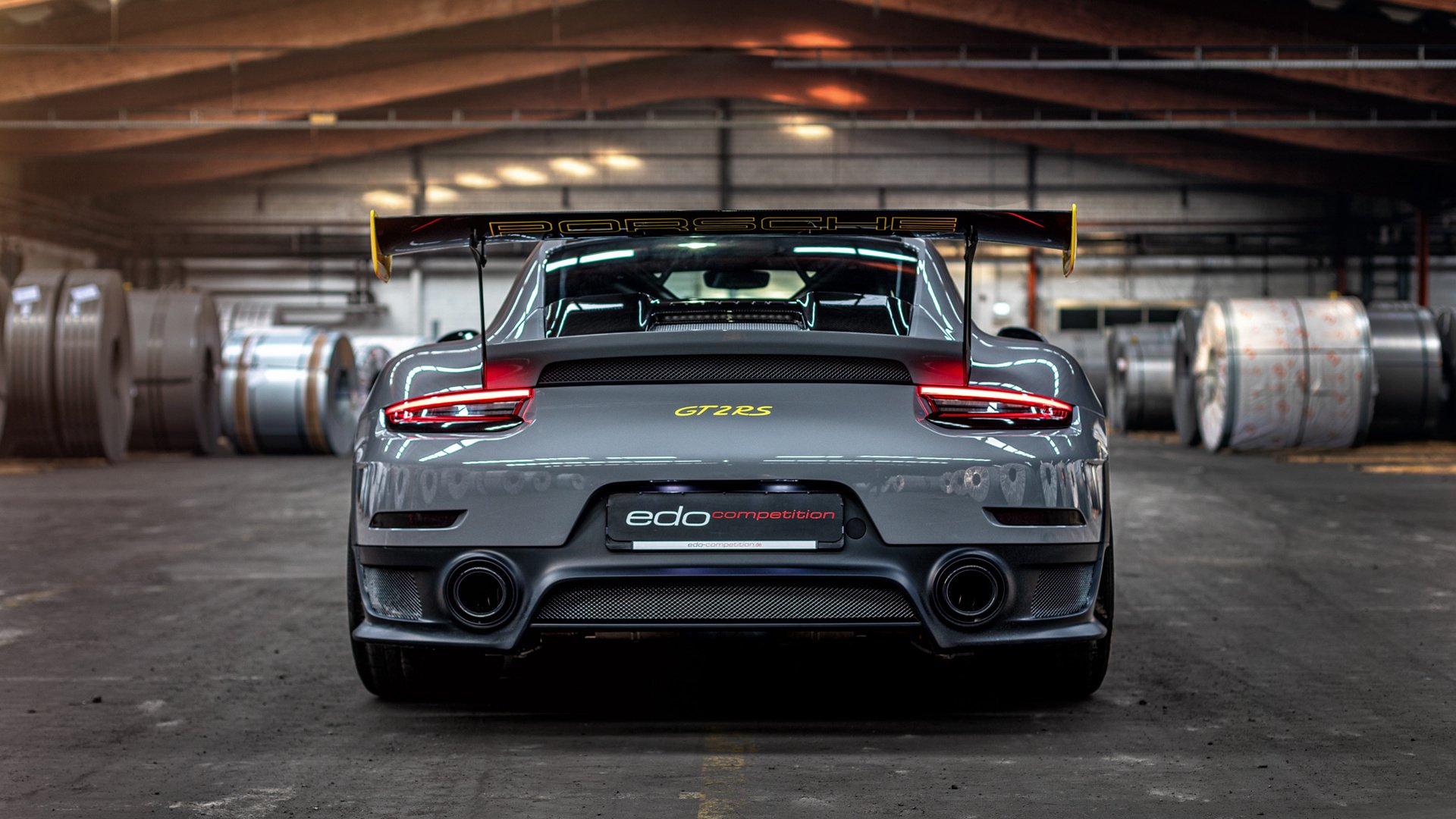 马赛硬仗取胜巴萨，迪亚斯关键制胜铸就欧洲足坛经典