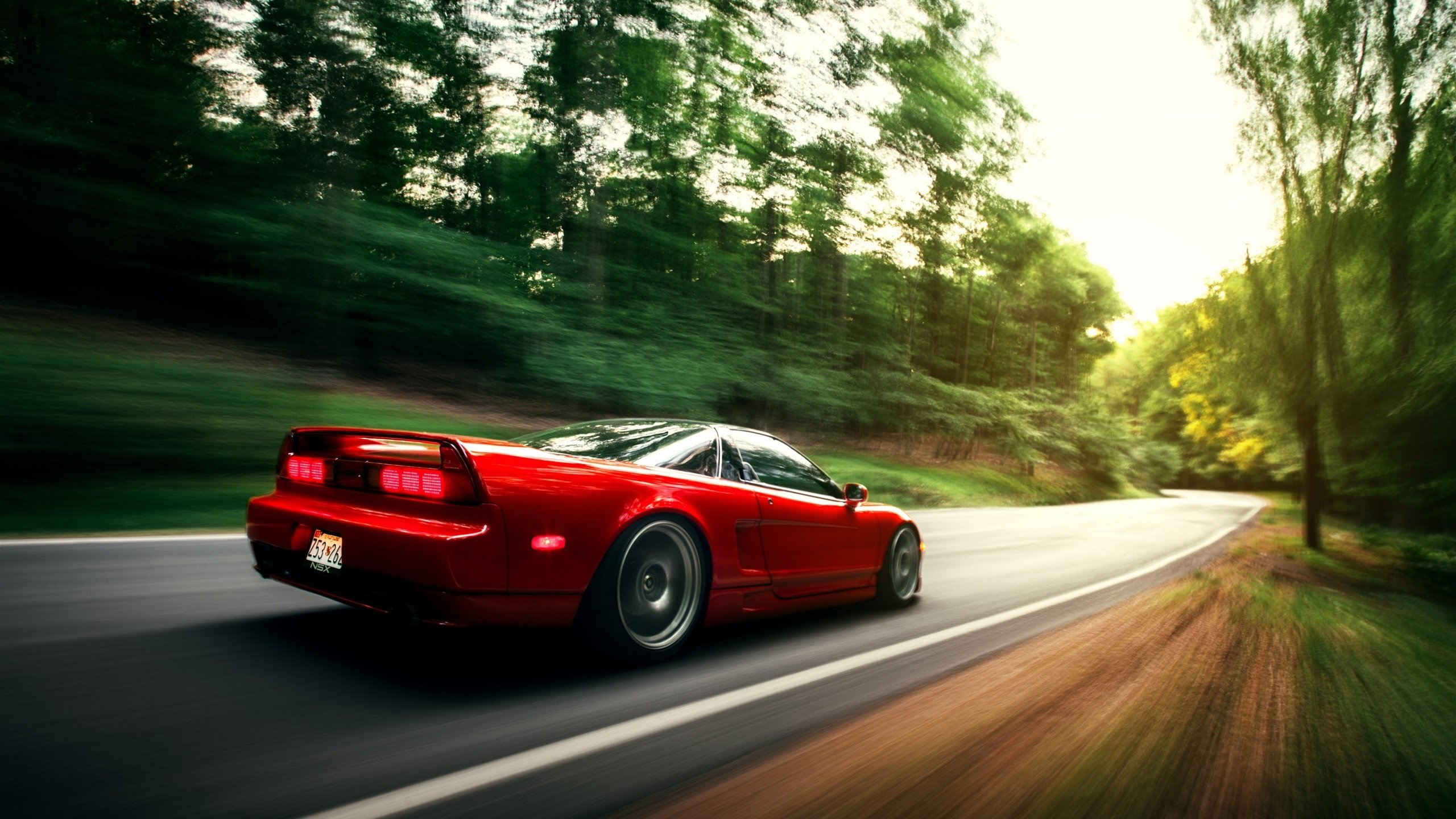 洪都拉斯收割哥伦比亚,库尔图瓦的关键先生表演点燃足球激情