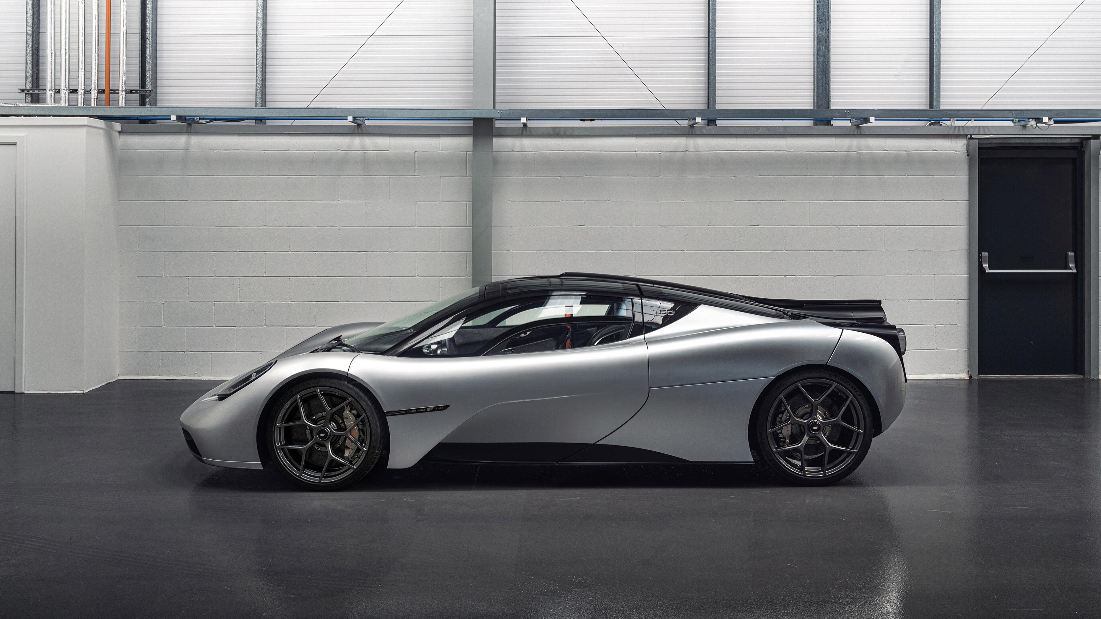 足球神殿中，逆袭者的悲歌，当南非绝杀西班牙，当苏亚雷斯在欧冠之夜咆哮